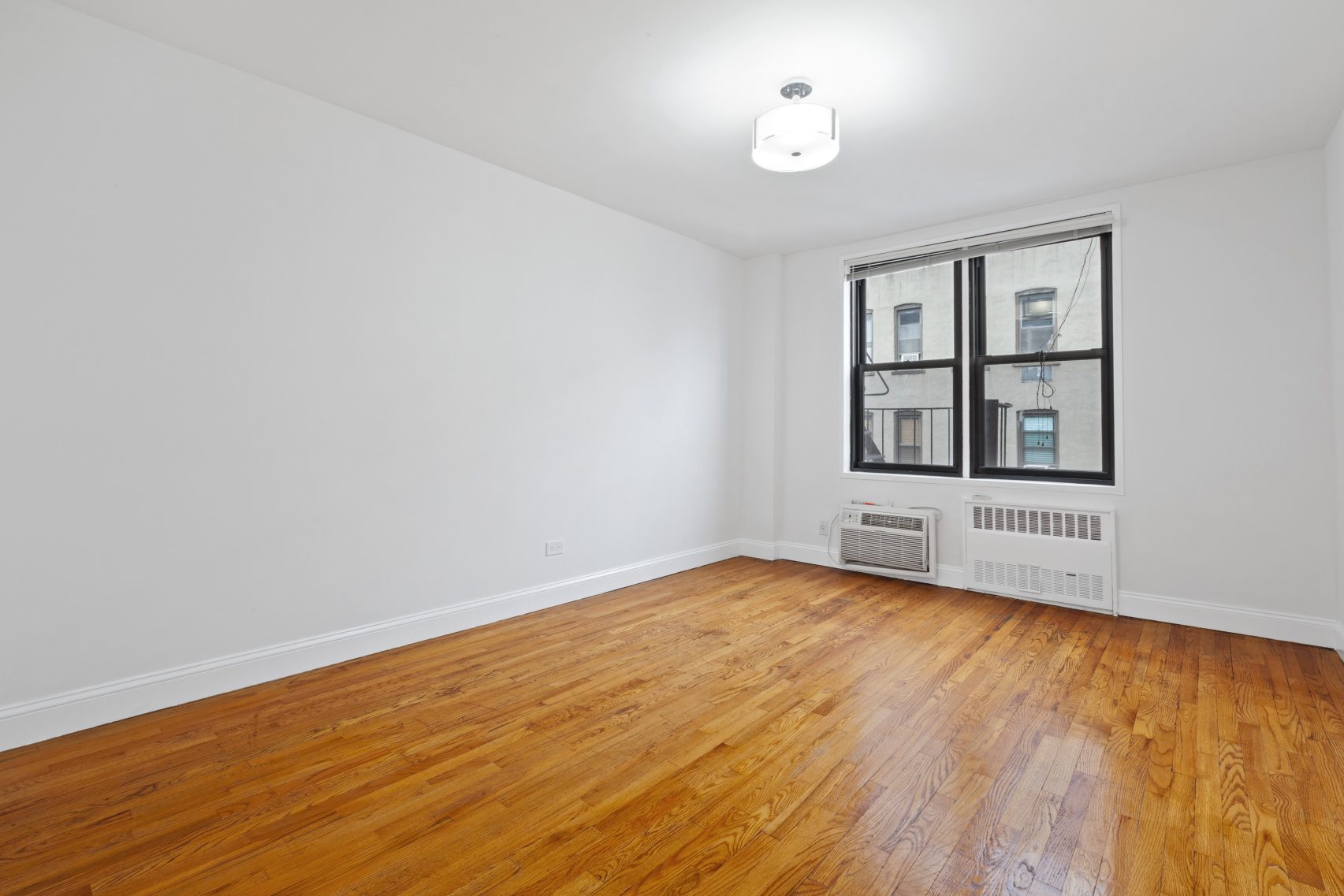 229 East 28th Street, #5A