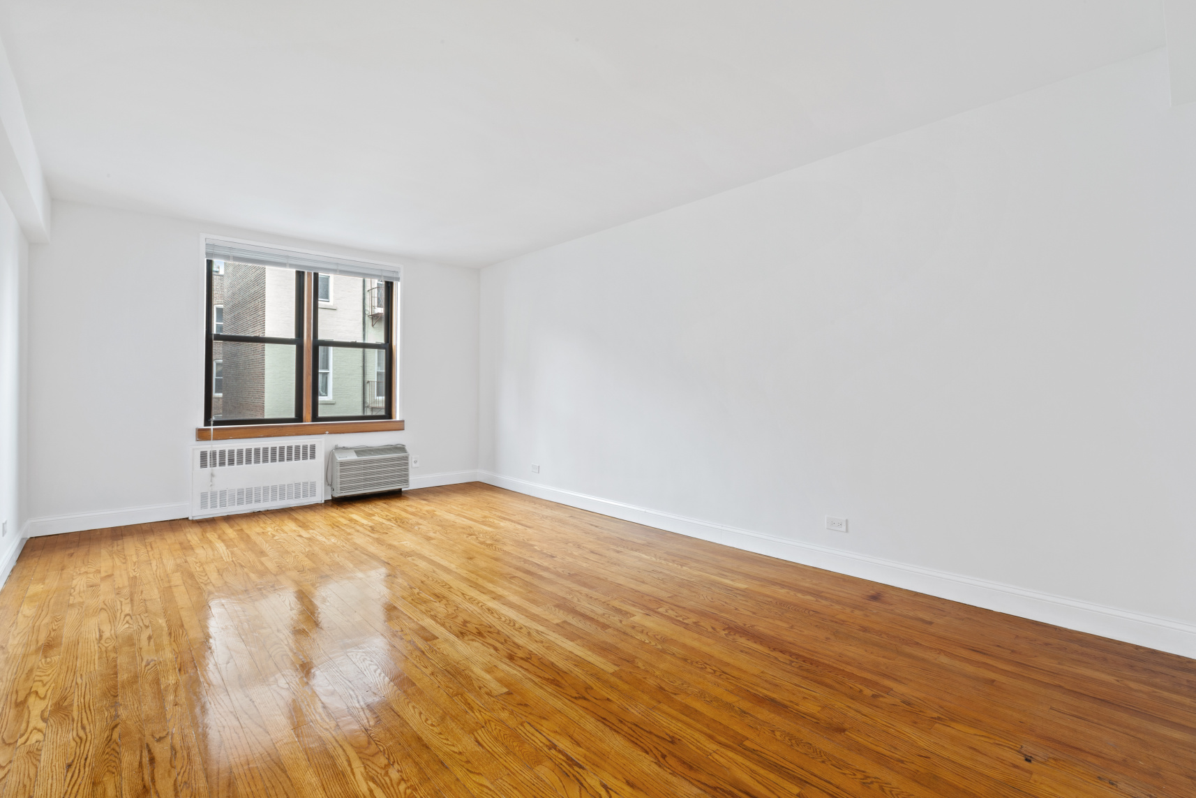 229 East 28th Street, #5A