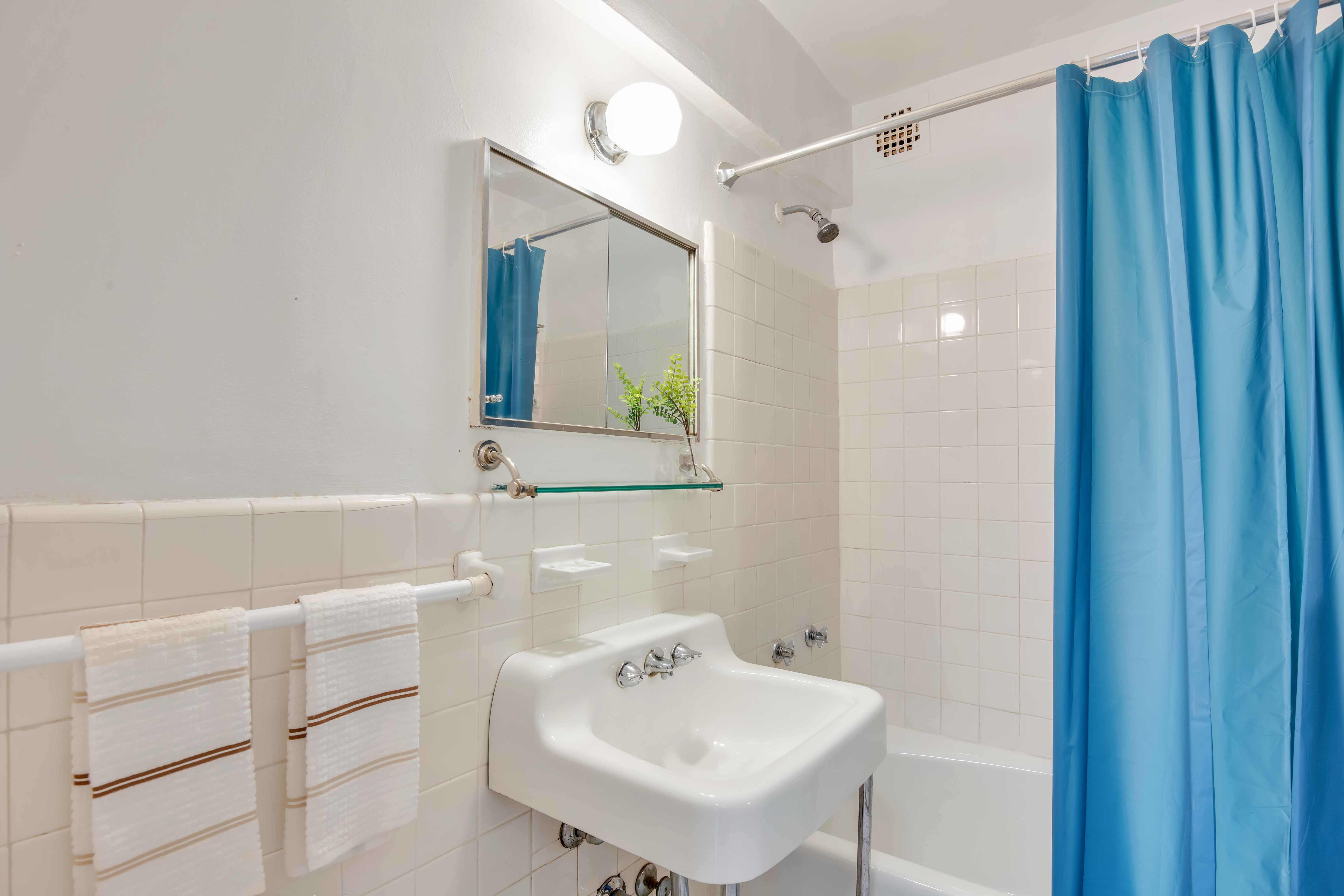 245 East 24th Street, #11-B