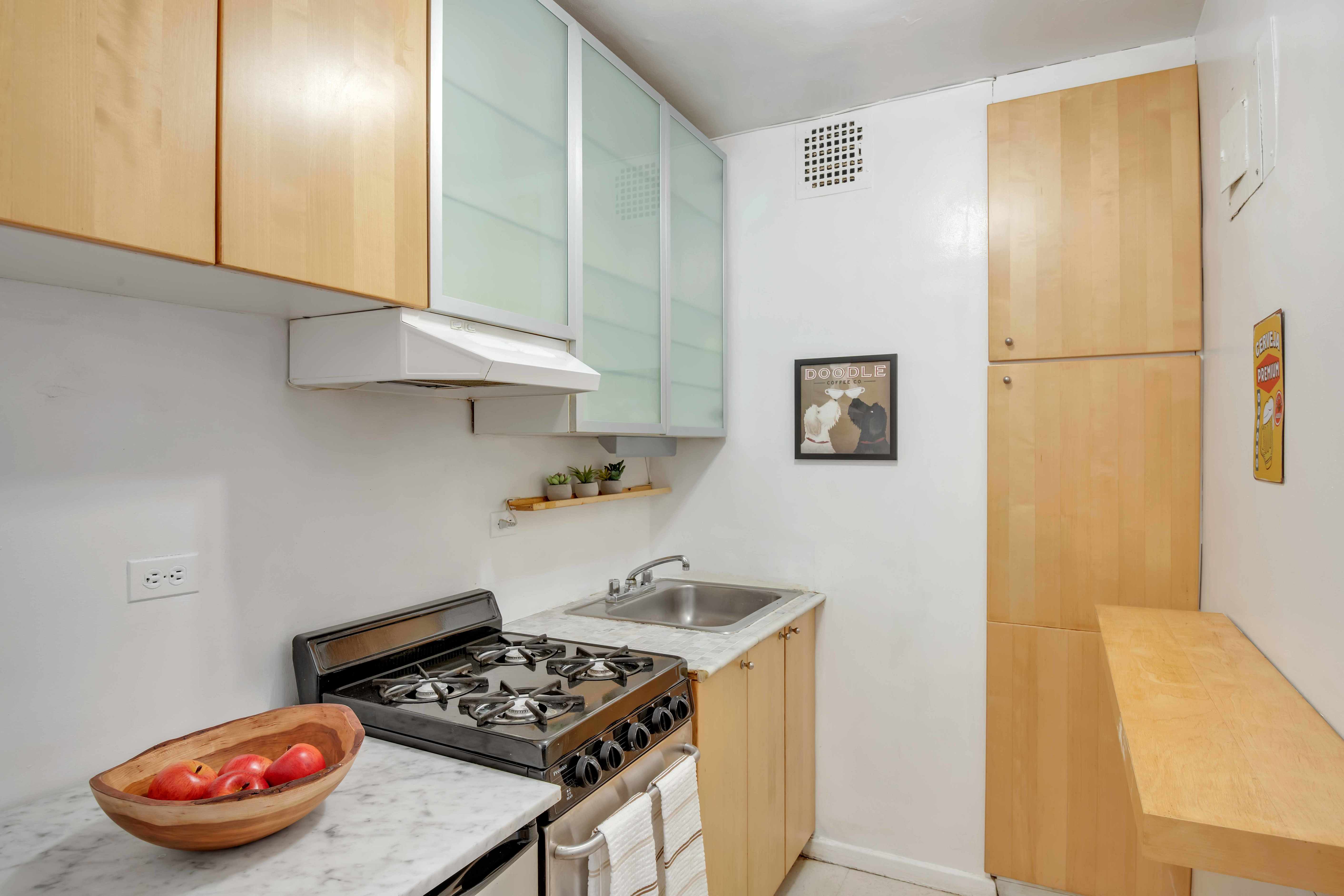 245 East 24th Street, #11-B